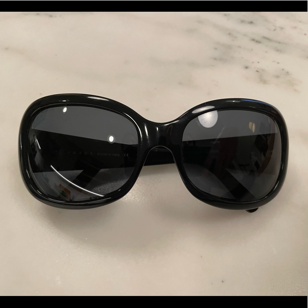 Prada sunglasses in black